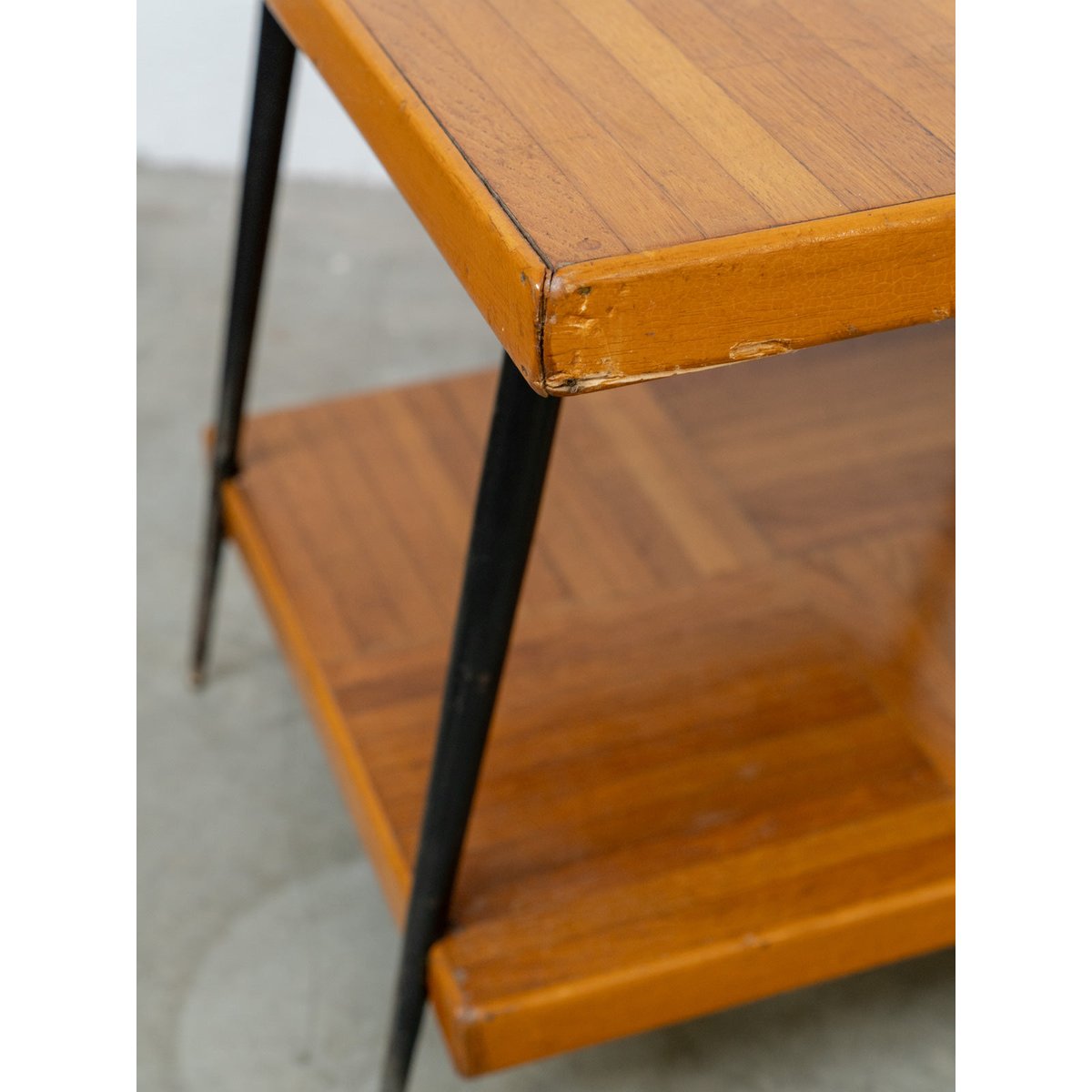 Table d'appoint en bois et métal noir Hanna N°1615 - Bon état bois clair, DEBONGOUT