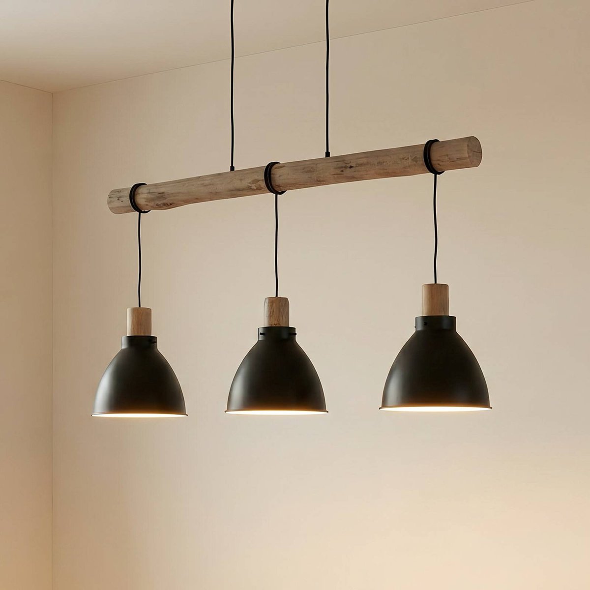 Suspension en métal scandinave, Trebale noir, bois clair, LINDBY