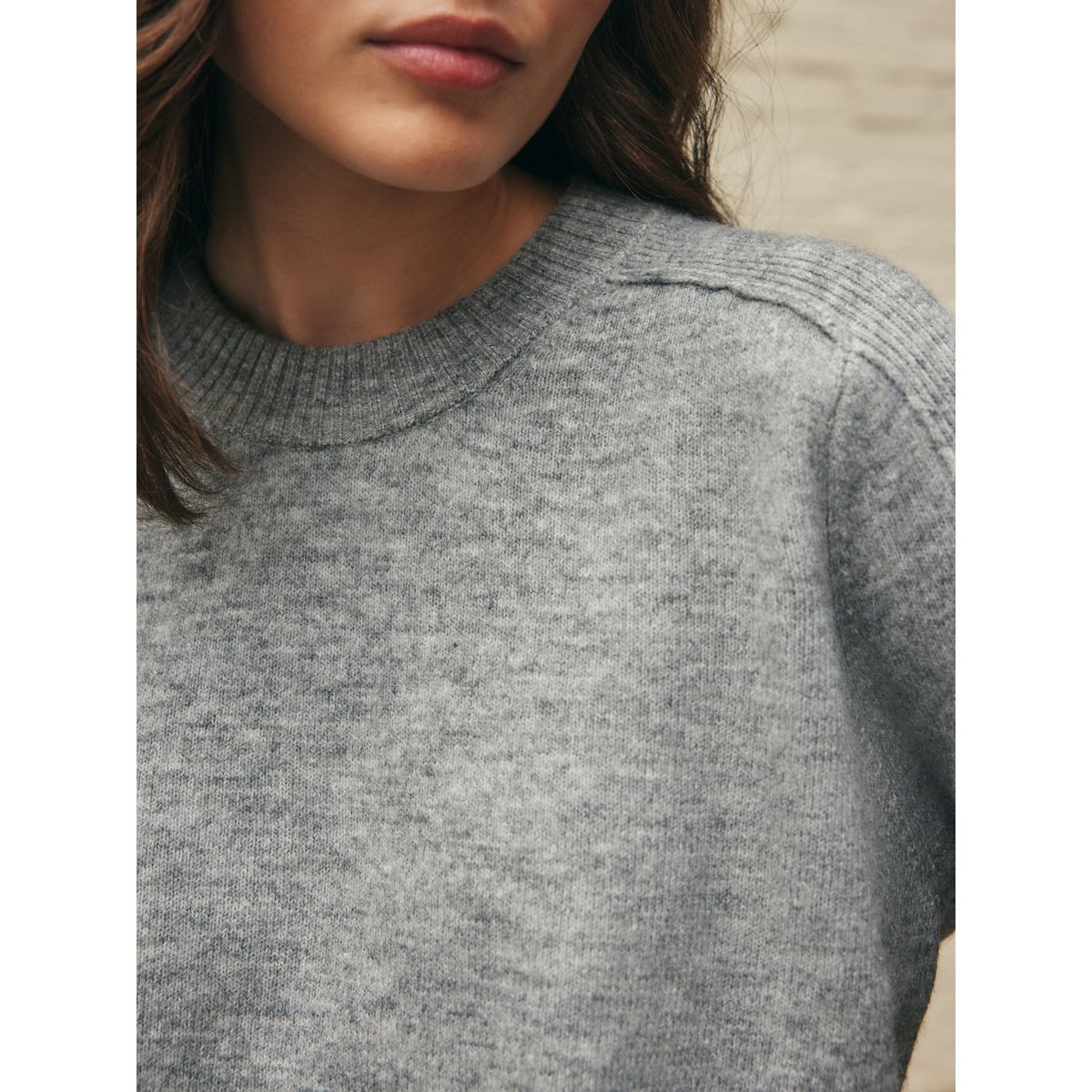 Pull ras du cou en maille avec laine gris mélangé, NEXT
