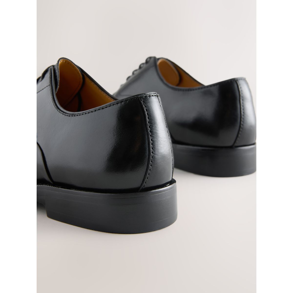Chaussures oxford en cuir à bout rapporté noir, NEXT