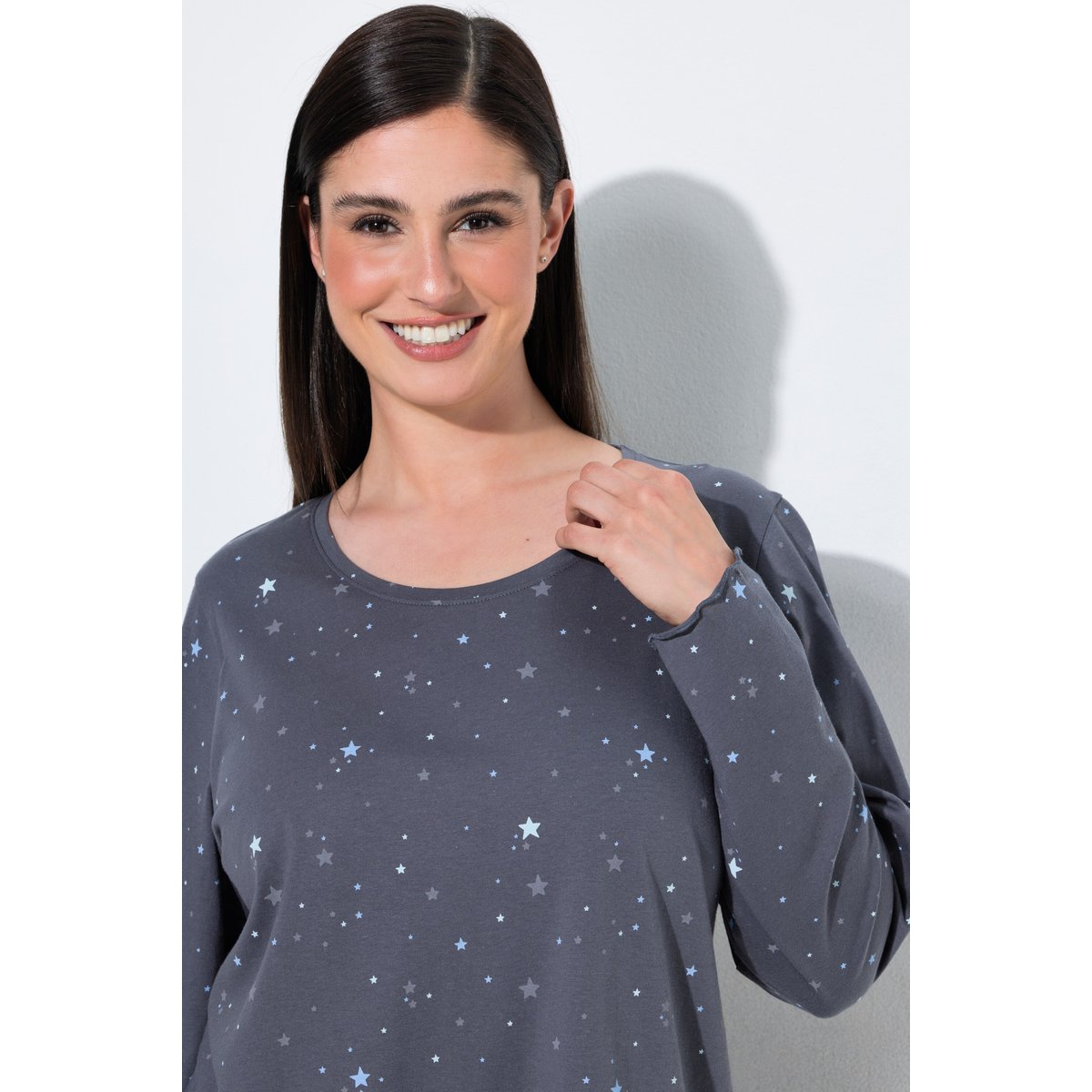 Pyjama motif étoiles, ourlet « vagues » gris foncé, ULLA POPKEN