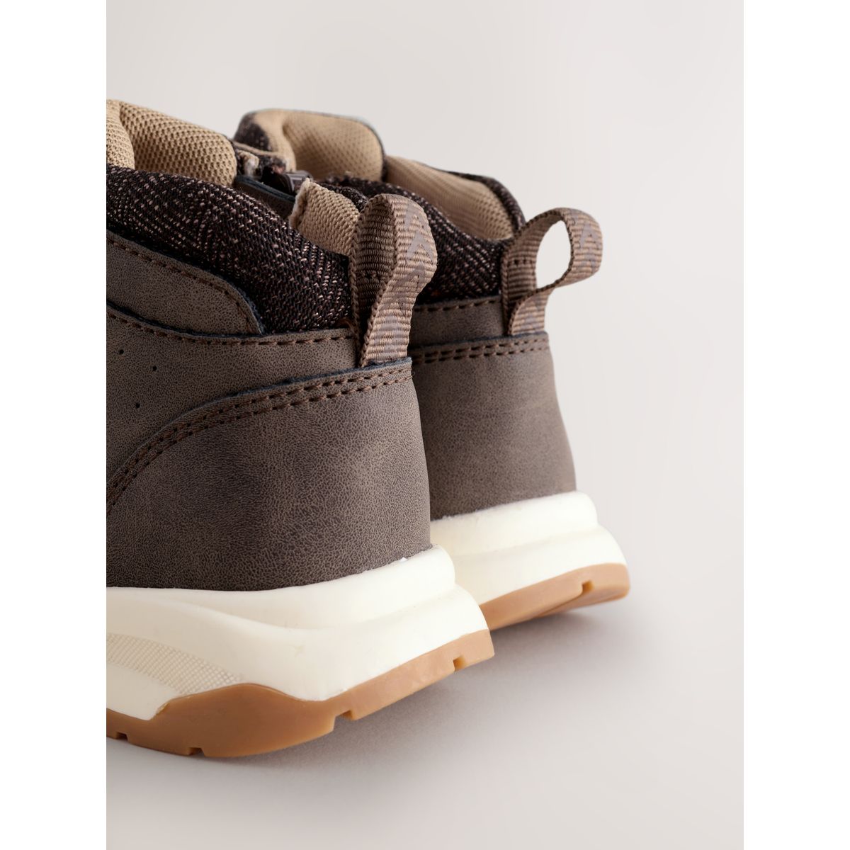 Bottines de marche à doublure chaude marron chocolat, NEXT