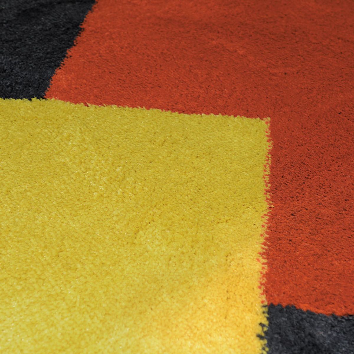 Tapis lumineux et laineux motifs losanges  LOSANGE multicolore, THE DECO FACTORY