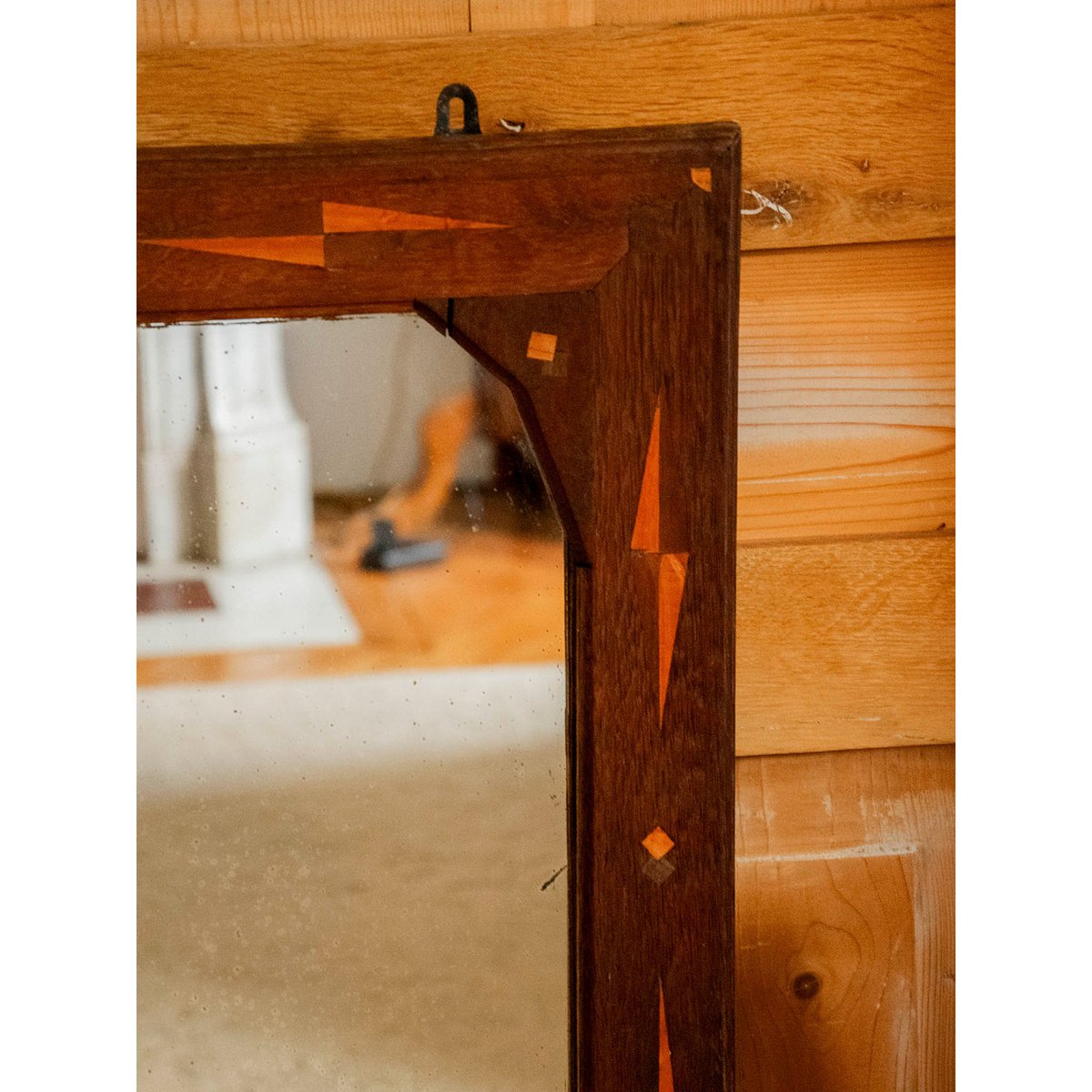 Miroir marqueté en bois foncé Georges N°1320 - Bon état bois foncé, DEBONGOUT
