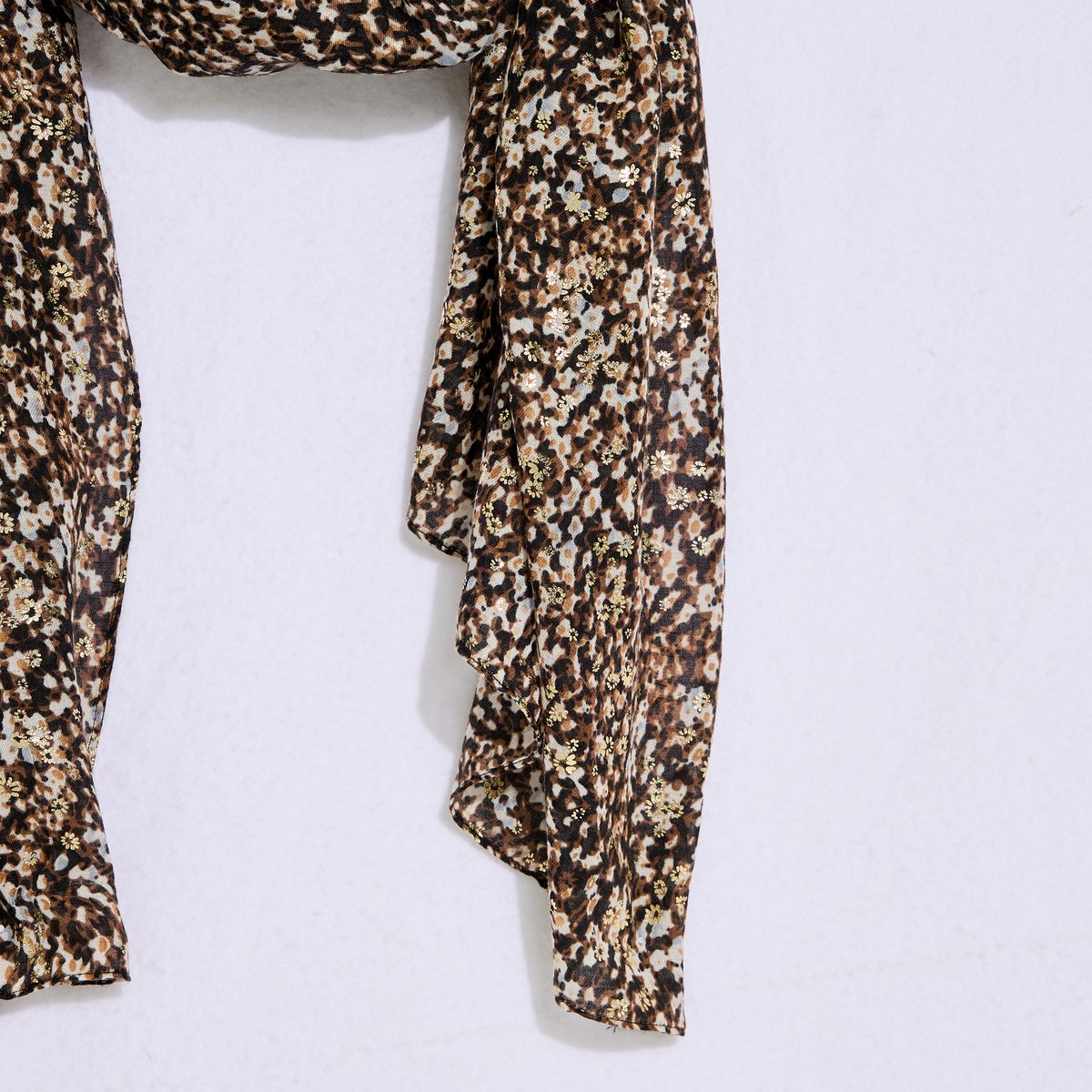 Étole motif animal et fleurs noir, GRAIN DE MALICE