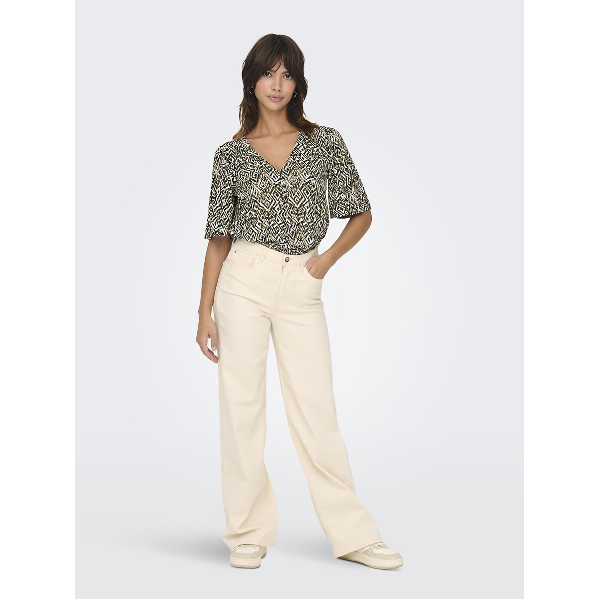 Blusa fantasia, scollo a V fantasia nero, JDY