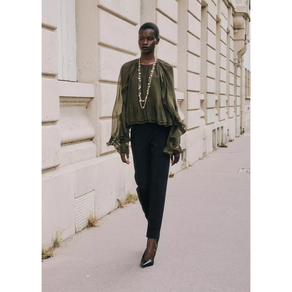 Blouse semi-transparente volants vert, MANGO