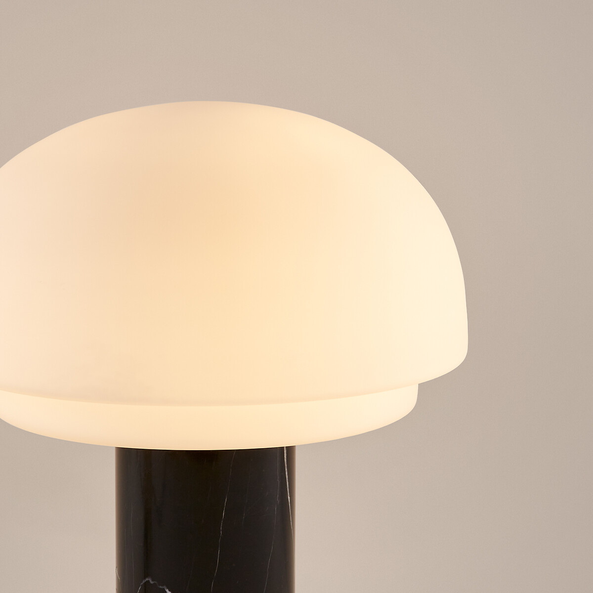 Lámpara de mesa, vidrio opalino y mármol, altura 27 cm, AGATHILDA negro, LA REDOUTE INTERIEURS