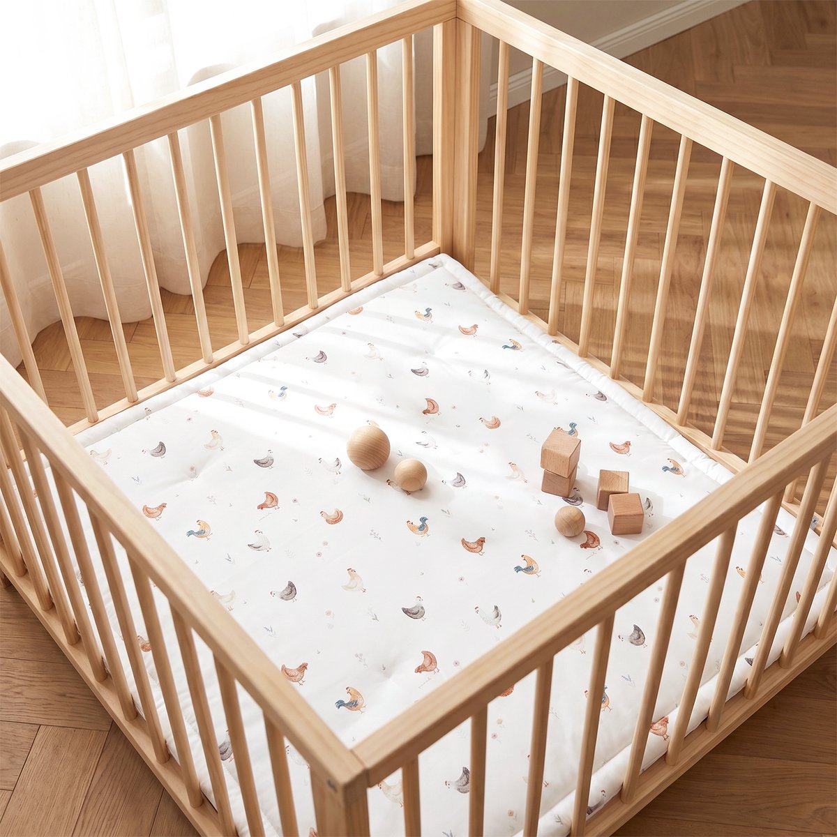 Tapis de parc tapis d'éveil réversible GALLINA écru – motif poules champêtre, SEVIRA KIDS