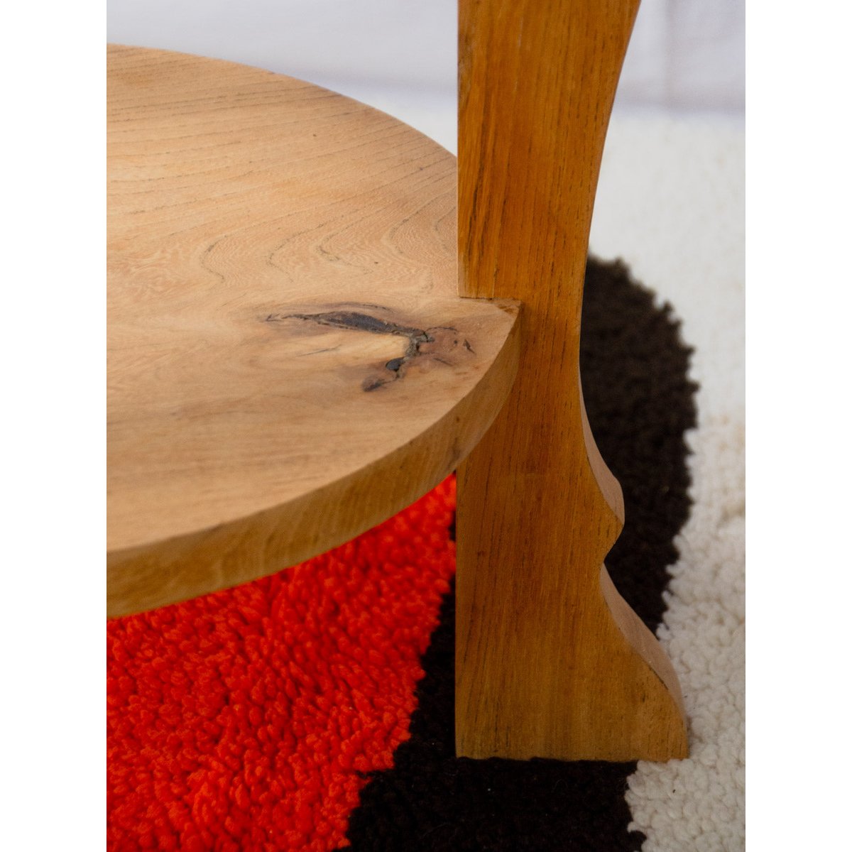 Table d'appoint en bois clair Hanna N°1620 - Bon état bois clair, DEBONGOUT