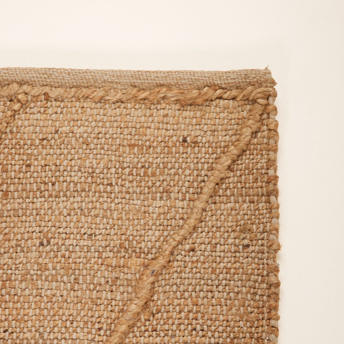 tapis de sol en 100% jute à motif chevron XXL DEEVA jute, MADURA