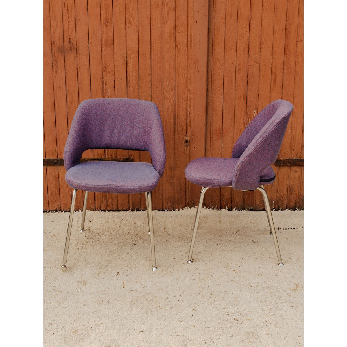 Lot de 4 chaises en tissu violet Alma N°2078 - Bon état argenté, DEBONGOUT