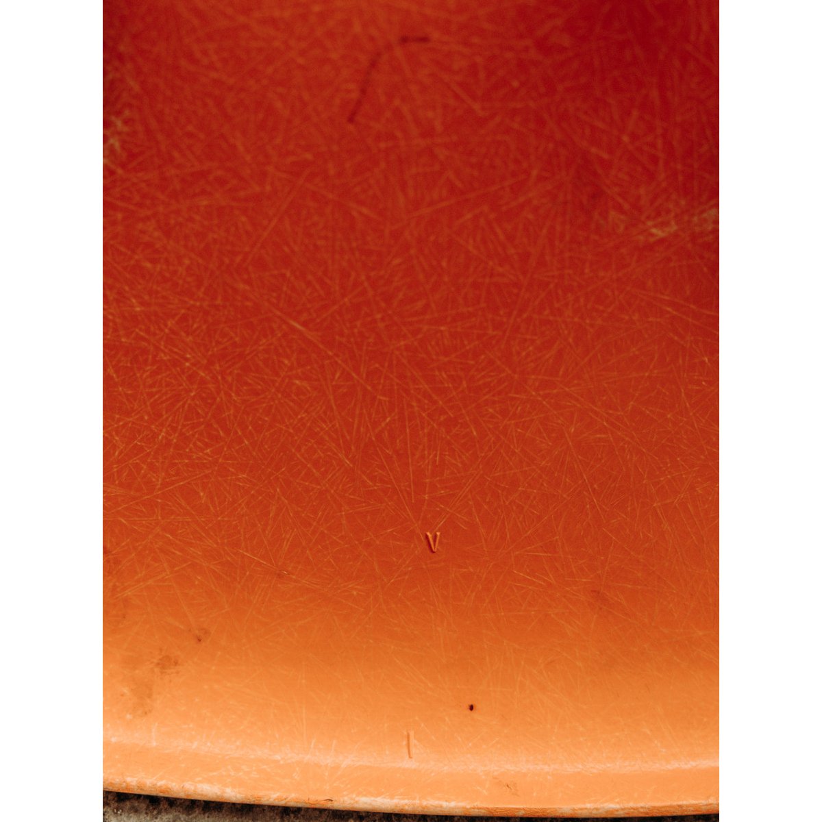 Chaise en métal Diana N°274 - Bon état orange, DEBONGOUT