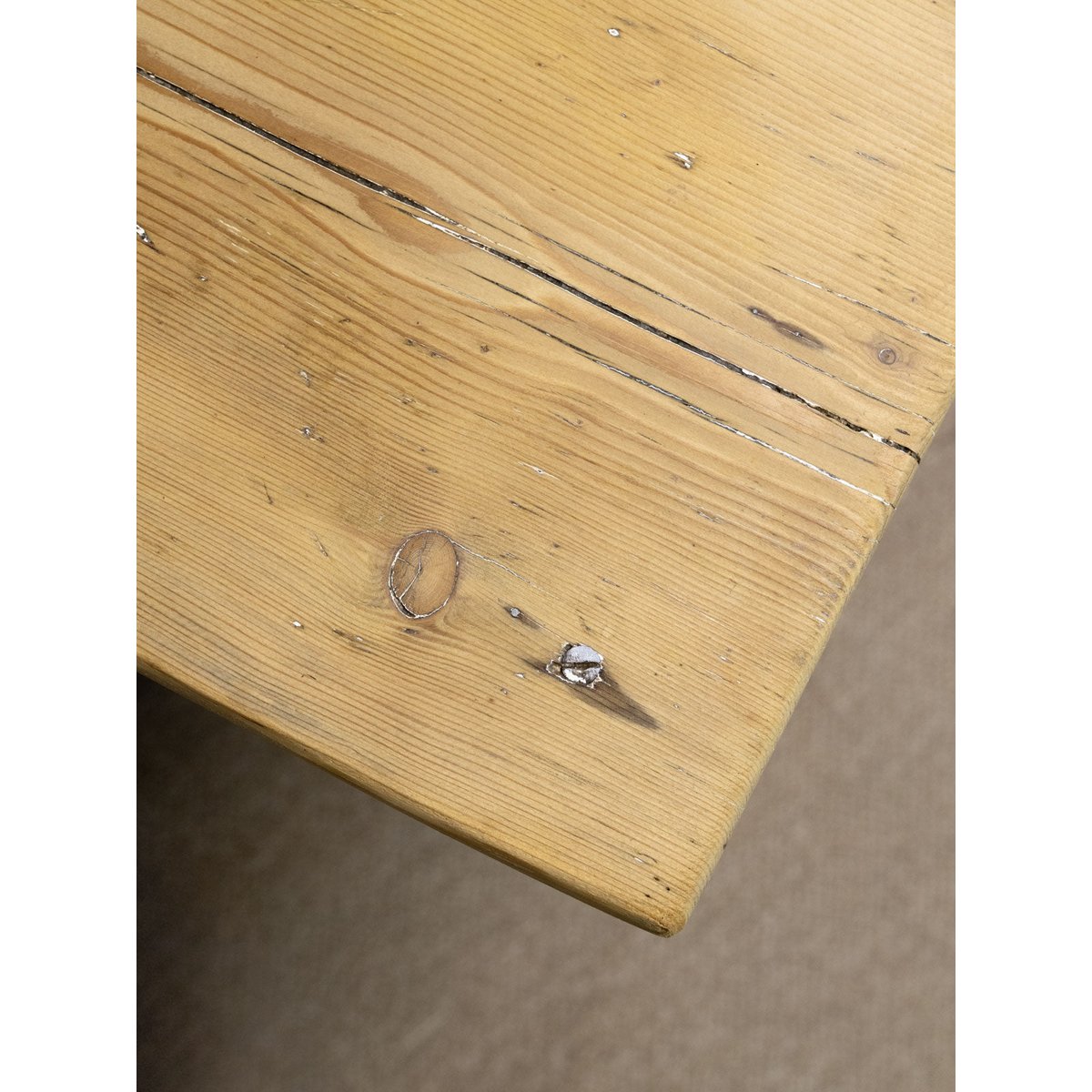 Petite table basse en bois Léonie N°991 - Bon état bois clair, DEBONGOUT