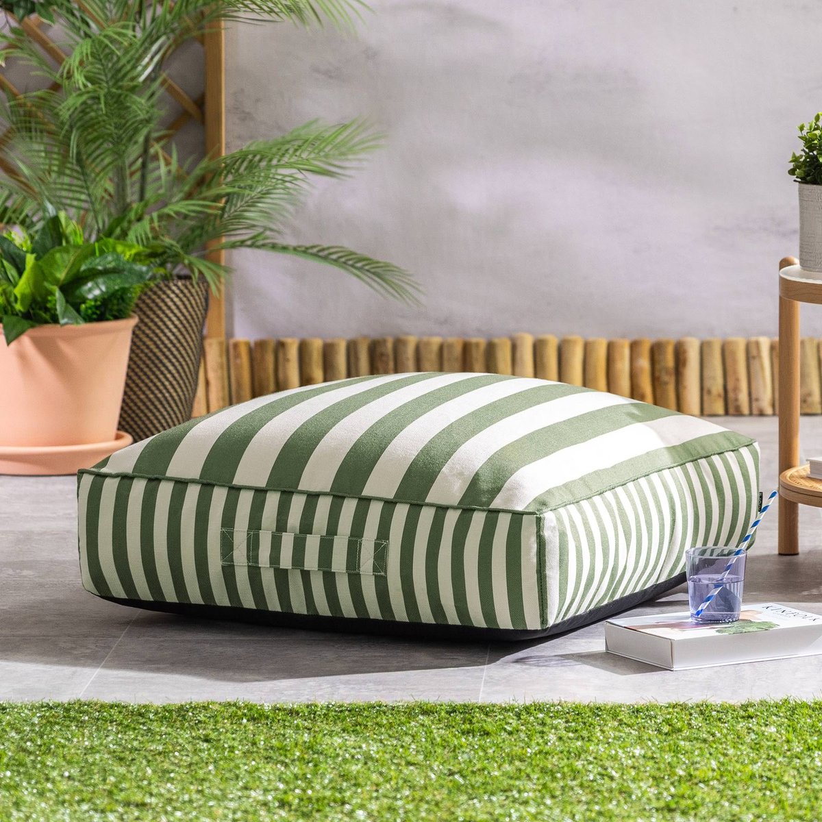 Pouf coussin de sol extérieur en tissu tissé rayé, Oeko-Tex® - SOLUS vert olive, ICON