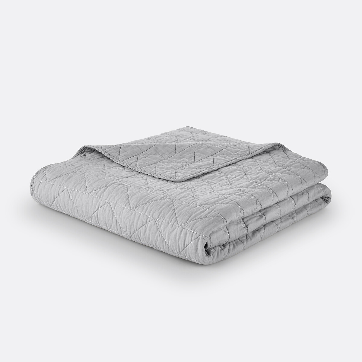 Scenario Zig Zag Quilted Throw Bedspread in Cotton pearl grey, LA REDOUTE INTERIEURS