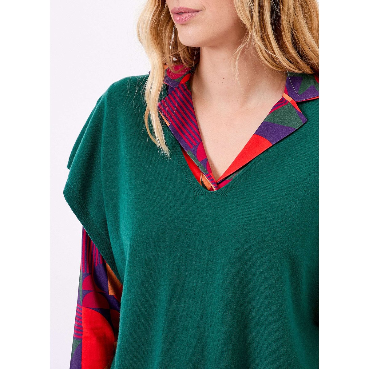 Pull maille sans manche col V SATINKA vert, LA FIANCÉE
