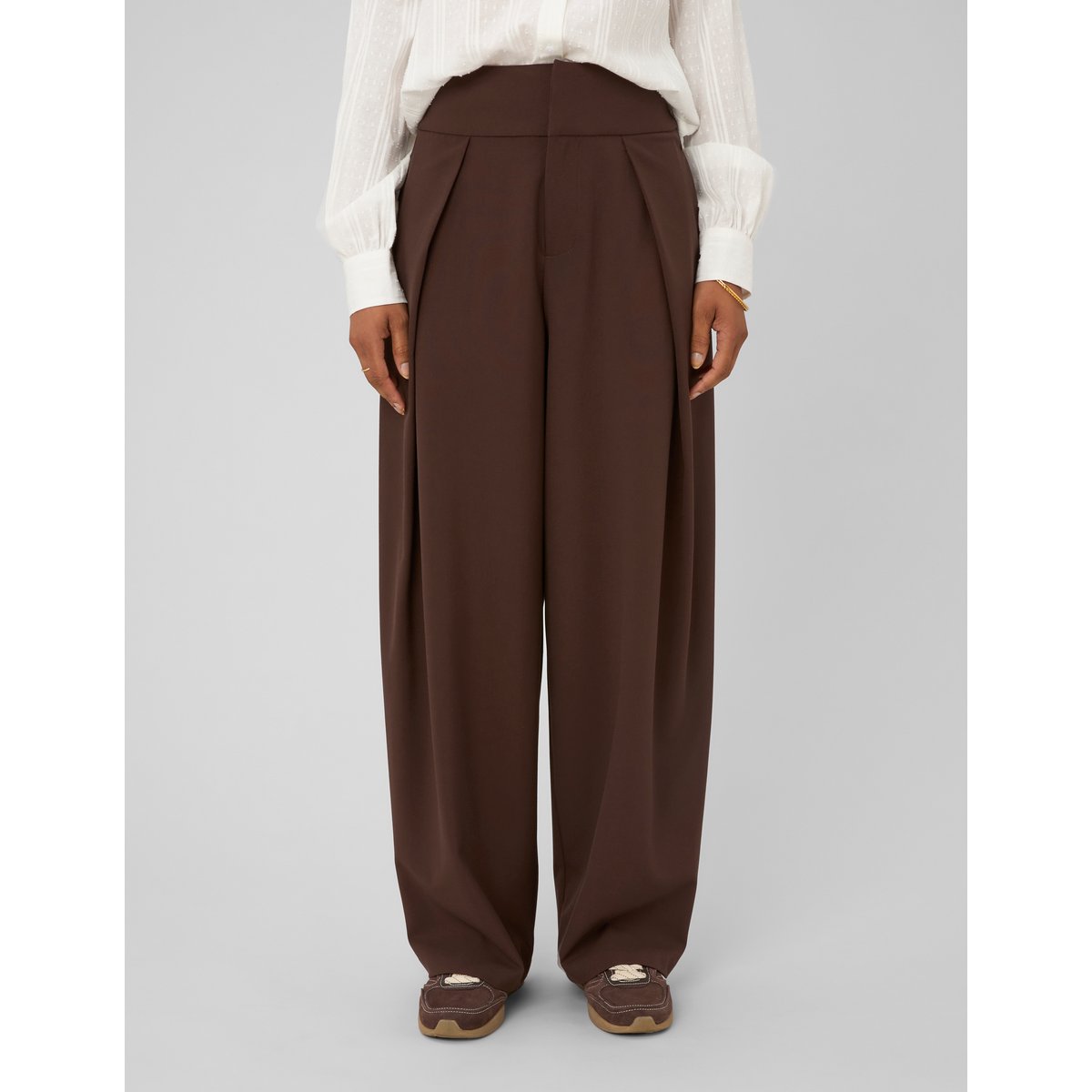 Pantalon ample plissé marron foncée, BZB