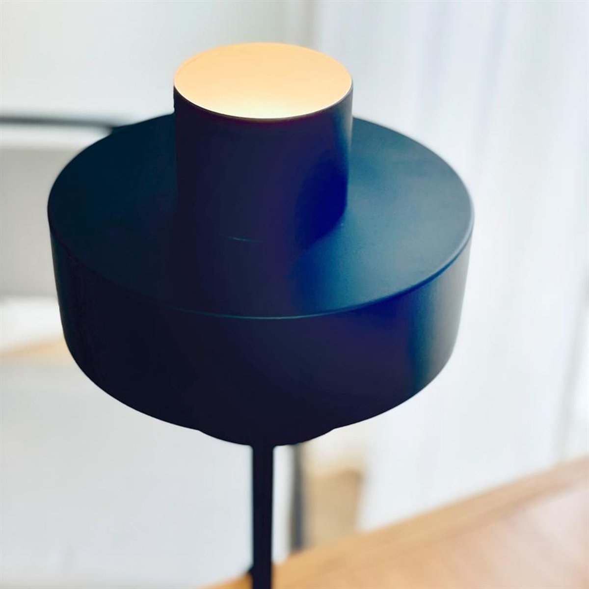 Lampe à poser en métal noir STOKE noir, DYBERG LARSEN
