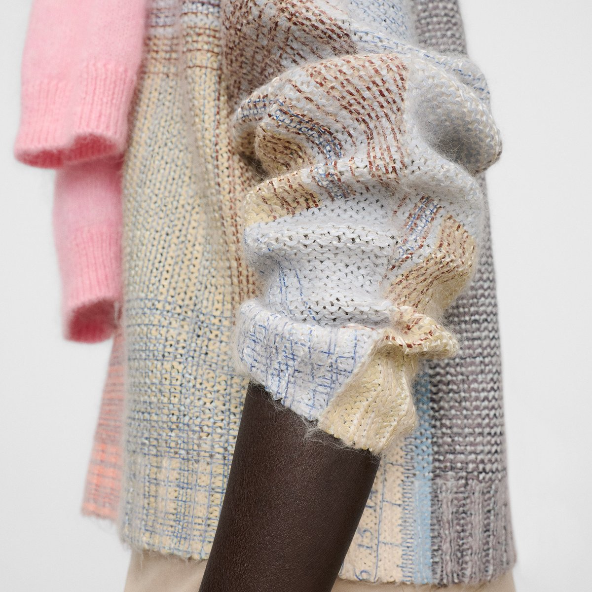 Pull avec laine mérinos, col rond et imprimé gris clair, ADOLFO DOMINGUEZ