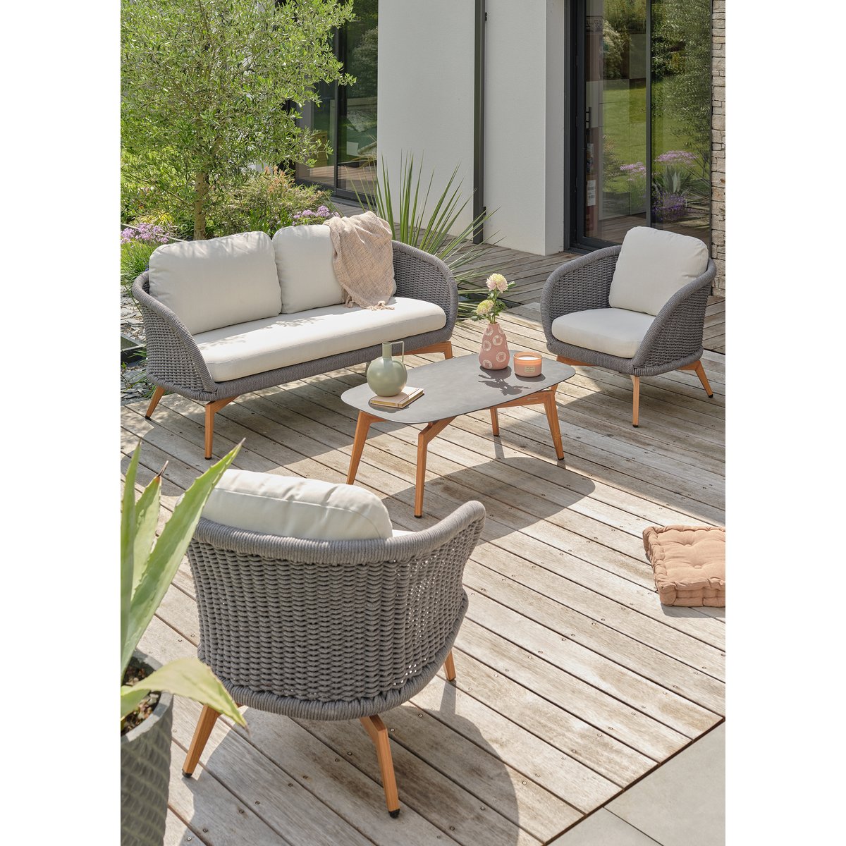 Salon de jardin bas 5 places - MYNTA marron, REMARQUABLE