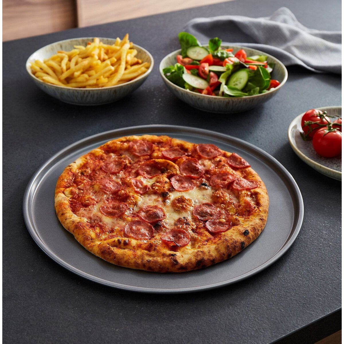 2-Piece Pizza & Crisper Tray Set grey, MORPHY RICHARDS