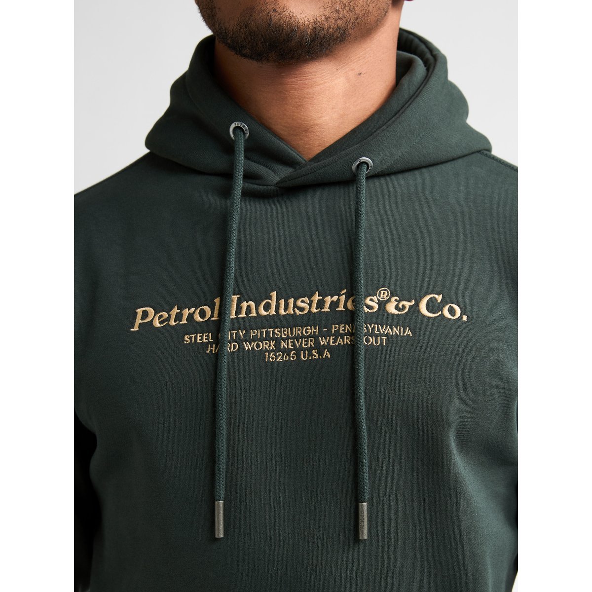 Sweat à capuche raglan imprimé cedarwood vert deep green, PETROL INDUSTRIES