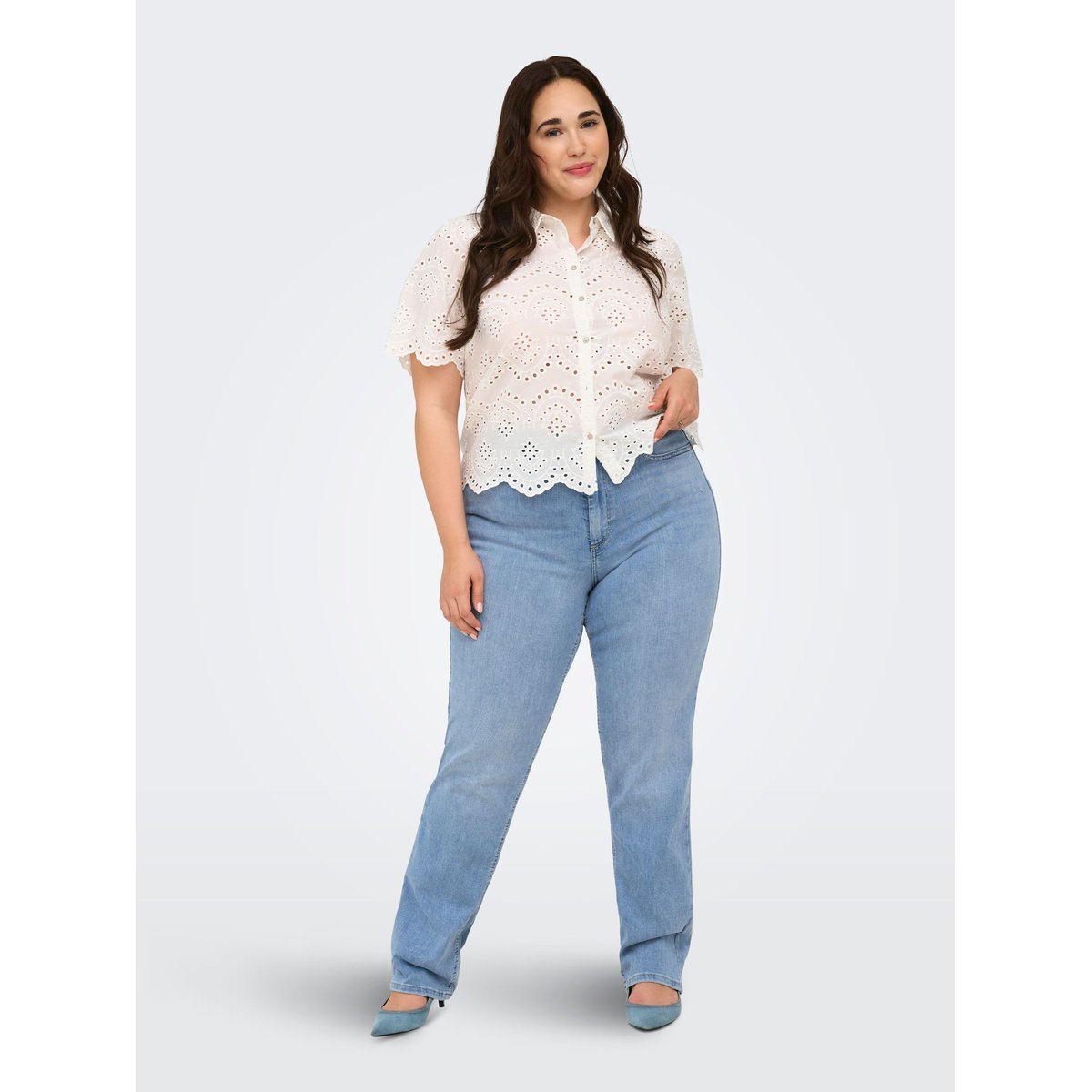 Jean Coupe Droite light blue denim, ONLY CARMAKOMA
