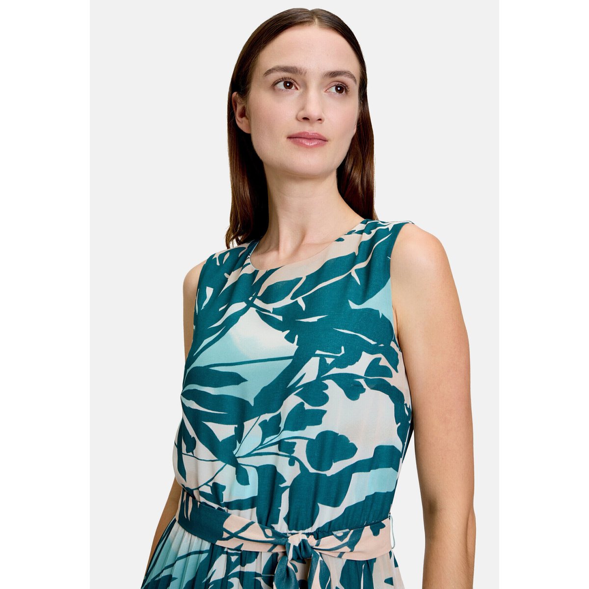 Robe en chiffon à plis petrol/mint, BETTY & CO