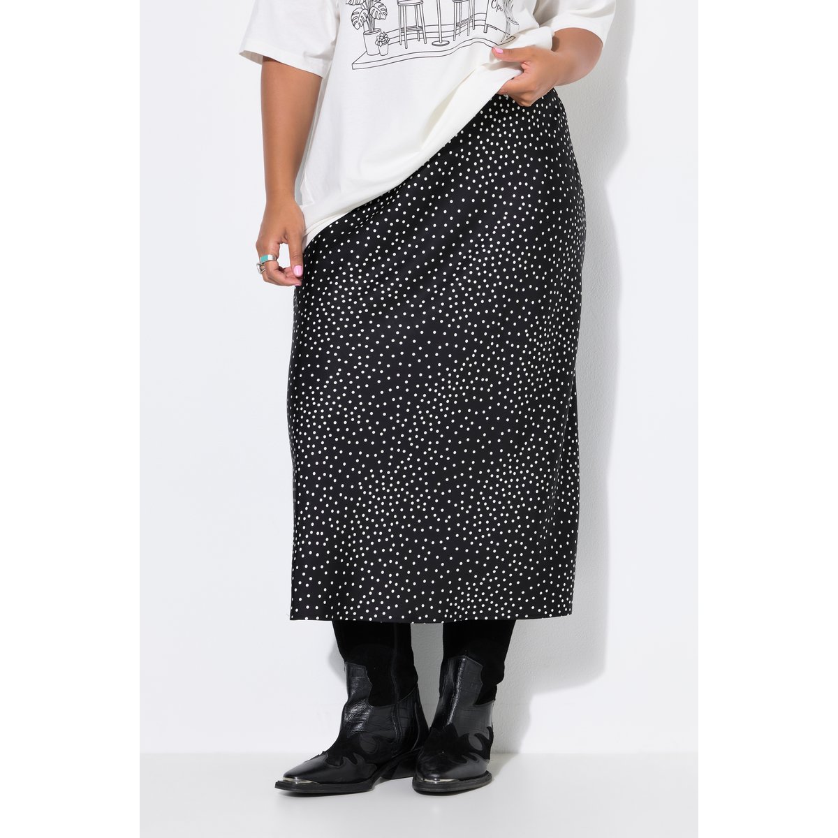 Jupe midi en satin, coupe trapèze, à pois noir, STUDIO UNTOLD