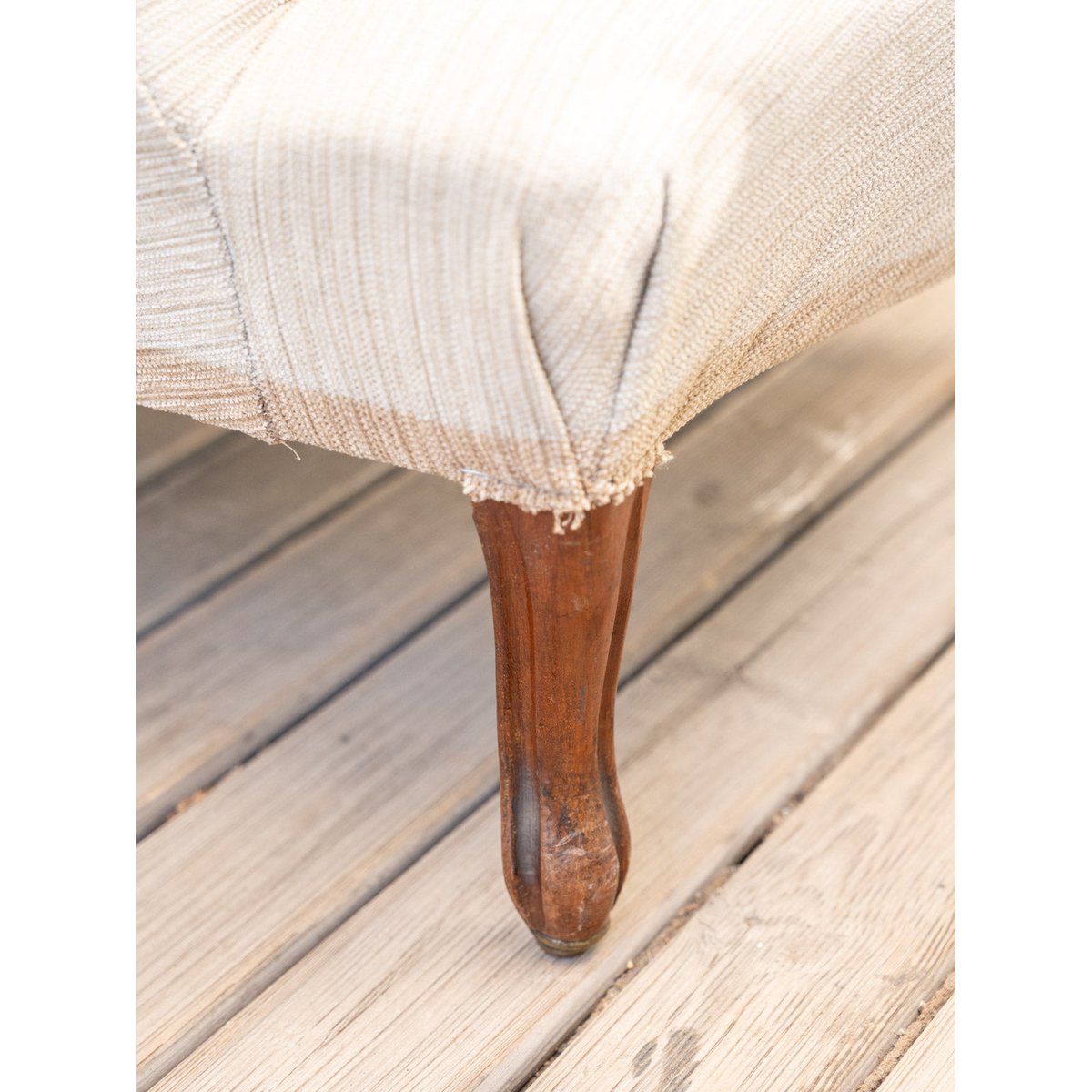 Fauteuil en bois et tissu beige Ernest N°1547 - Bon état beige, DEBONGOUT