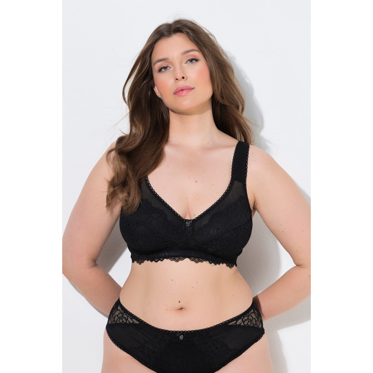 Soutien-gorge confortable sans armatures noir, ULLA POPKEN
