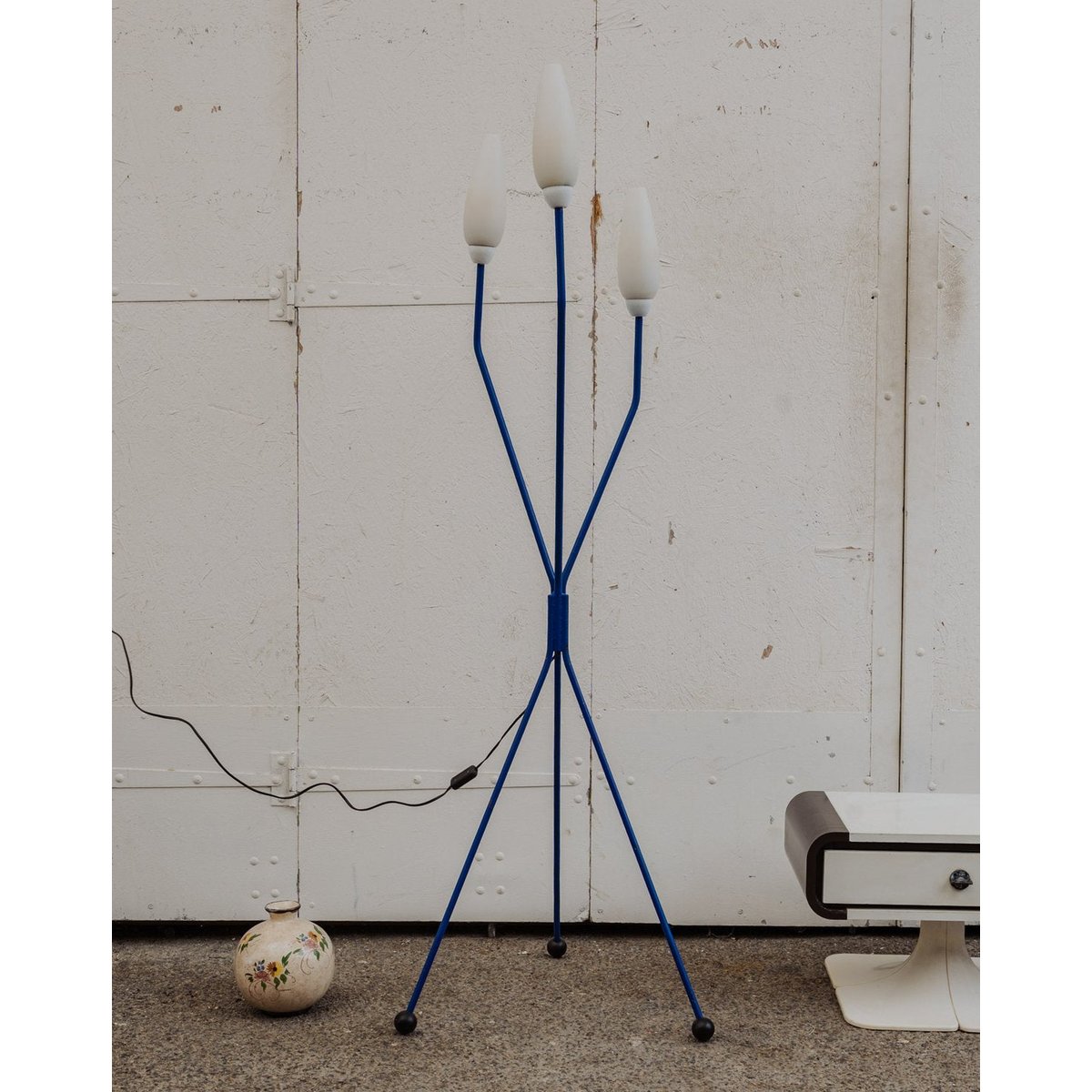 Lampadaire bleu Julien N°381 - Bon état bleu, DEBONGOUT