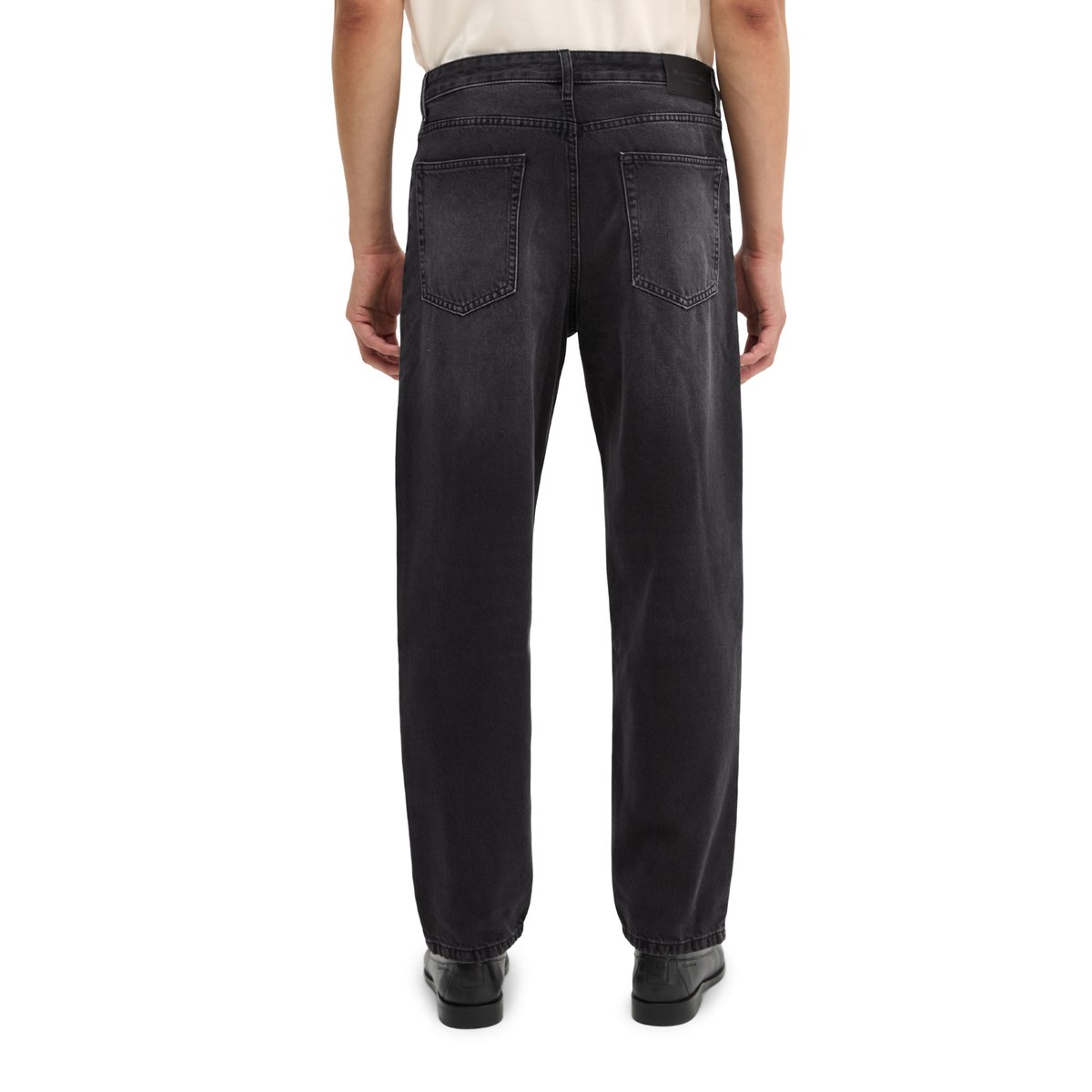 Jeans modèle Tammo relaxed en coton biologique certifié gris, MARC O'POLO