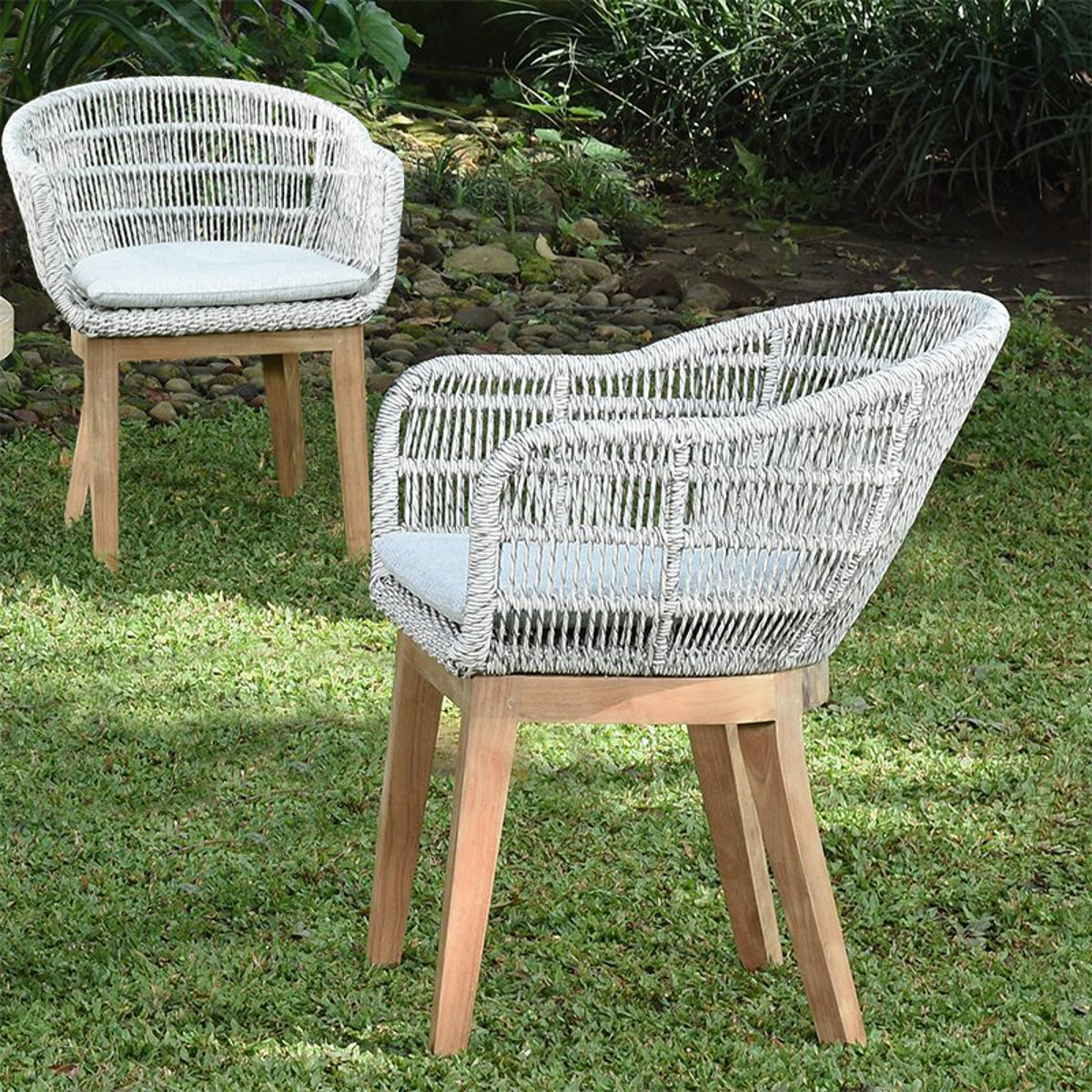 Fauteuils en résine tressée grise chiné Lounge avec coussin (lot de 2) gris clair, GECKO JARDIN