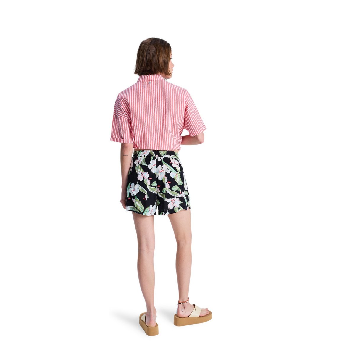 Short de plage LEKEITIO BAY PRINTED. noir anthracite spring charming, ROXY