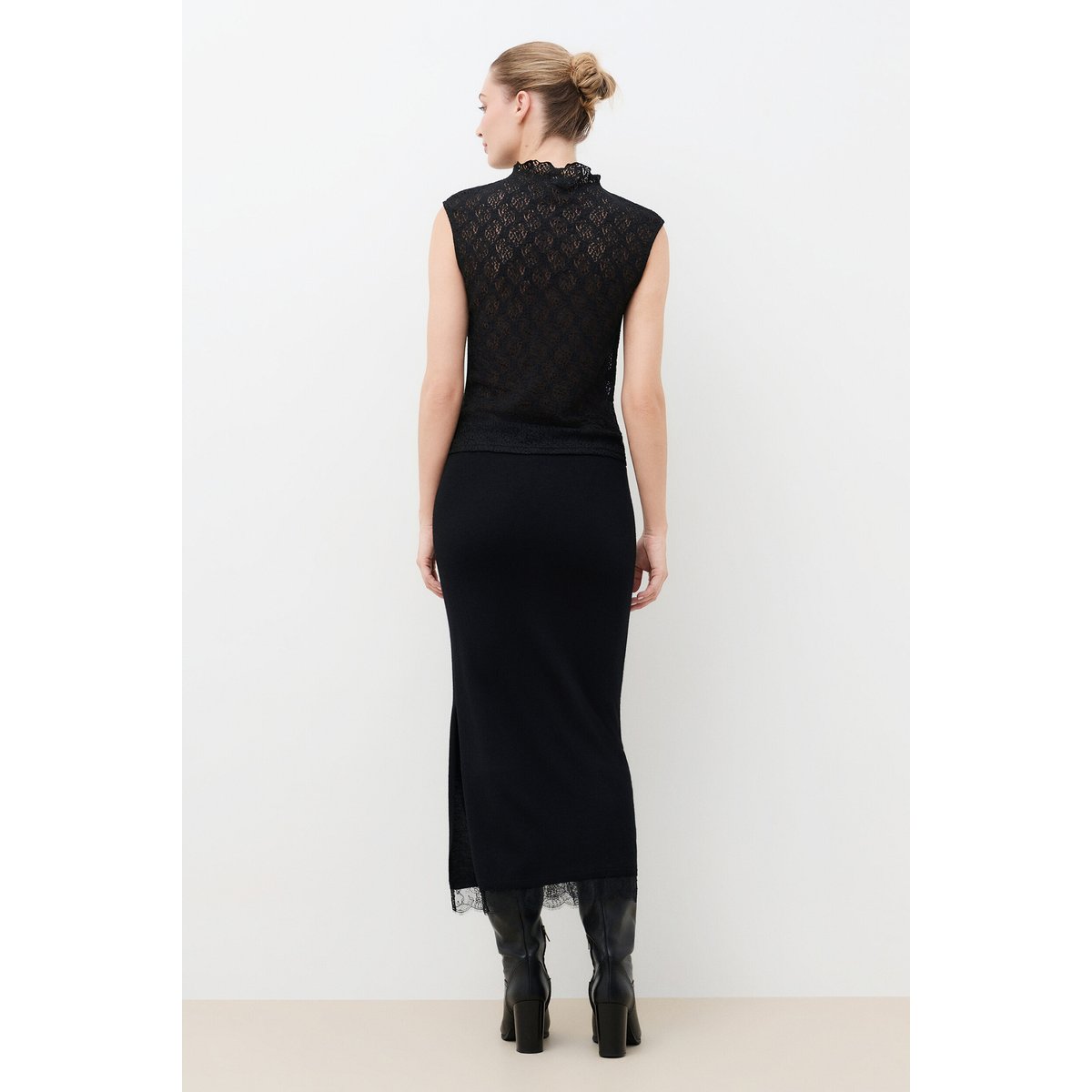 T-shirt droit col montant TLIPA noir, CAROLL