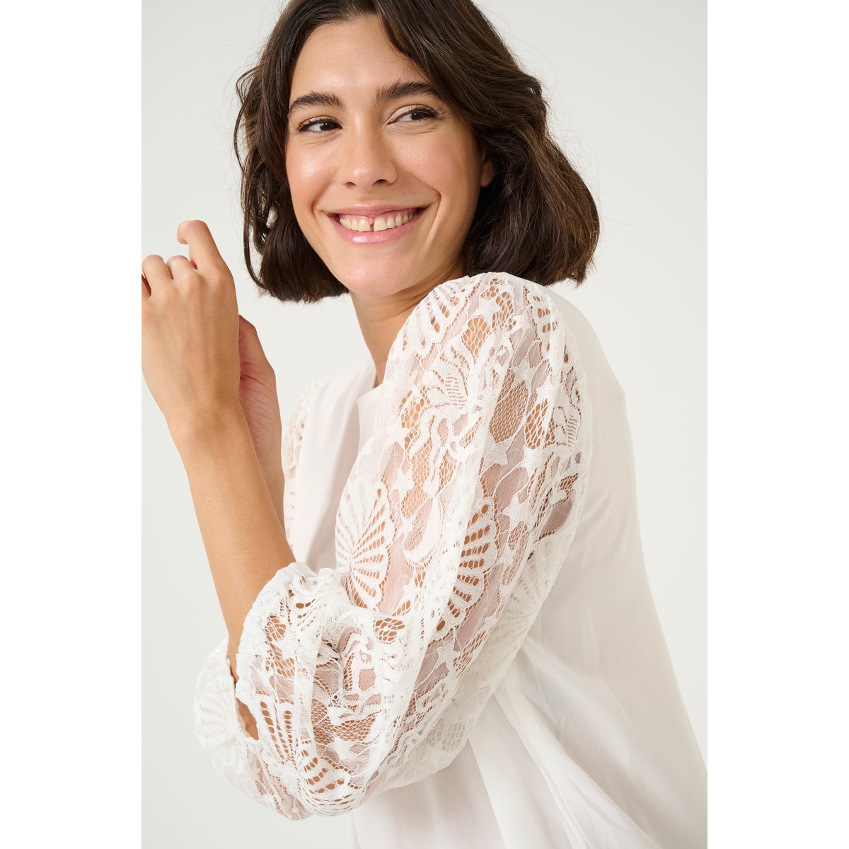 Long sleeved blouse blanc chalk, KAFFE