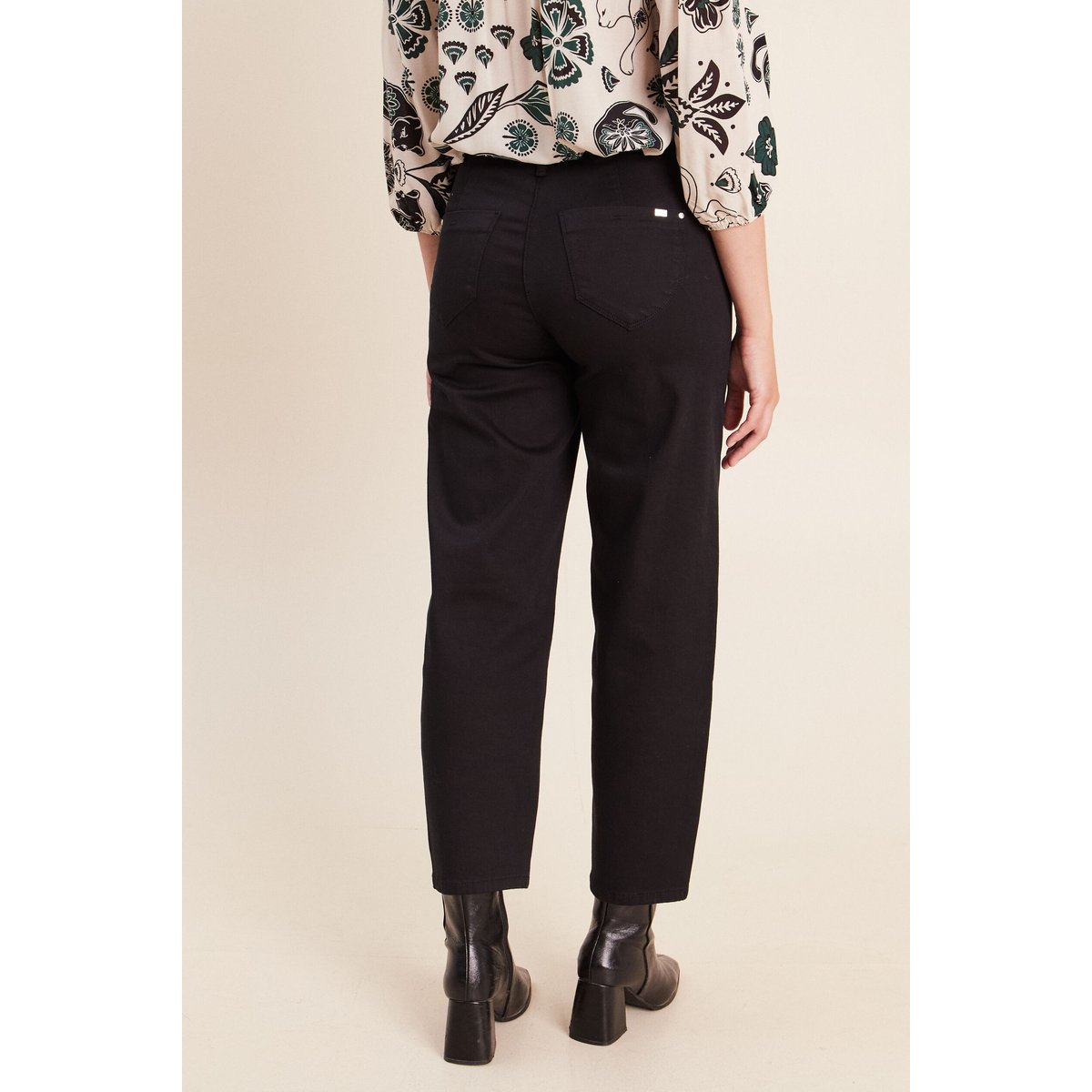 Pantalon magique l'unique noir, BREAL