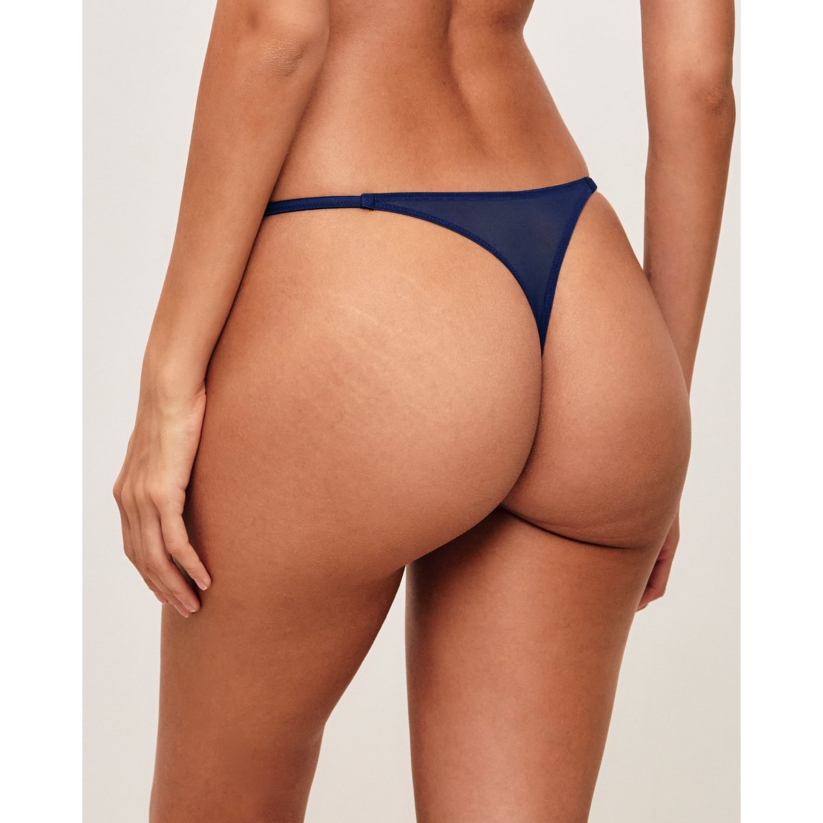 String en dentelle SLEAZELIZ bleu marine, UNDIZ