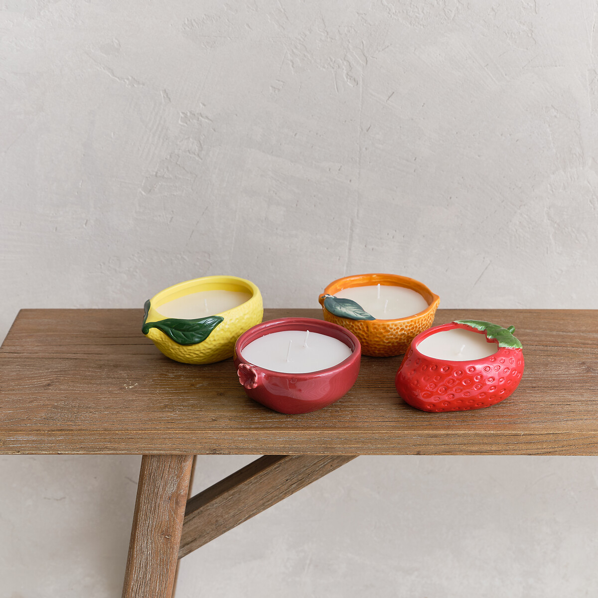 Strawberry Ceramic Candle red, SO'HOME