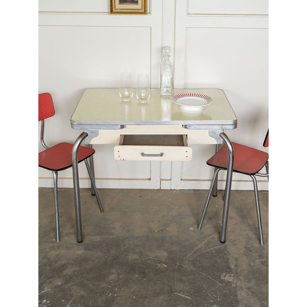 Table à manger en formica Karla N°1280 - Bon état beige, DEBONGOUT
