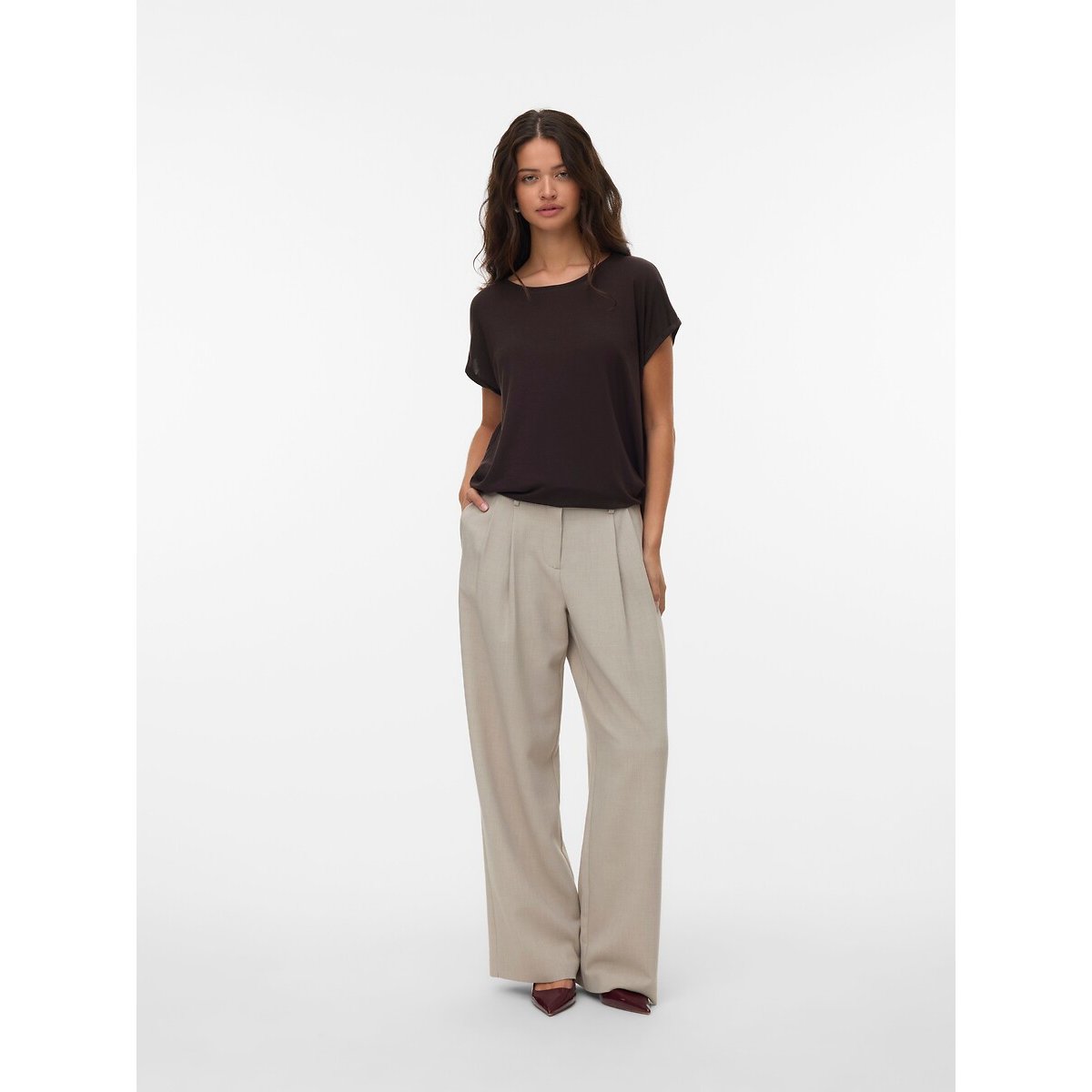 T-Shirt mit kurzen Ärmeln schokolade, VERO MODA