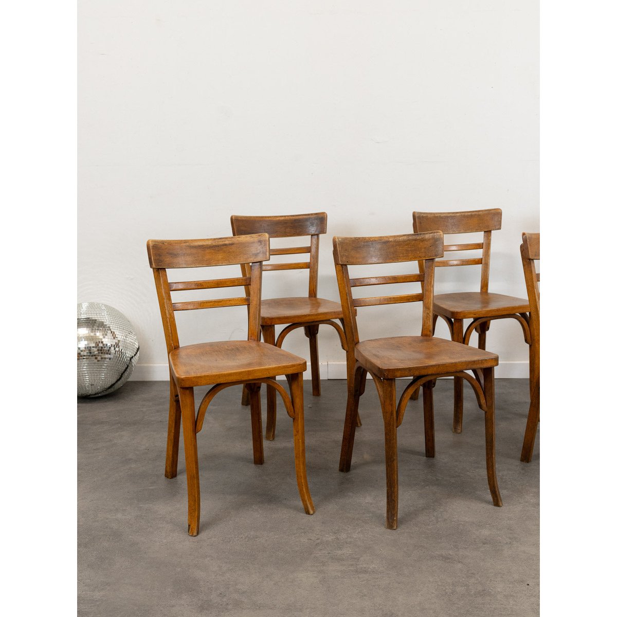 Lot de 6 chaises en bois Baumann Claude N°1359 - Bon état bois clair, DEBONGOUT