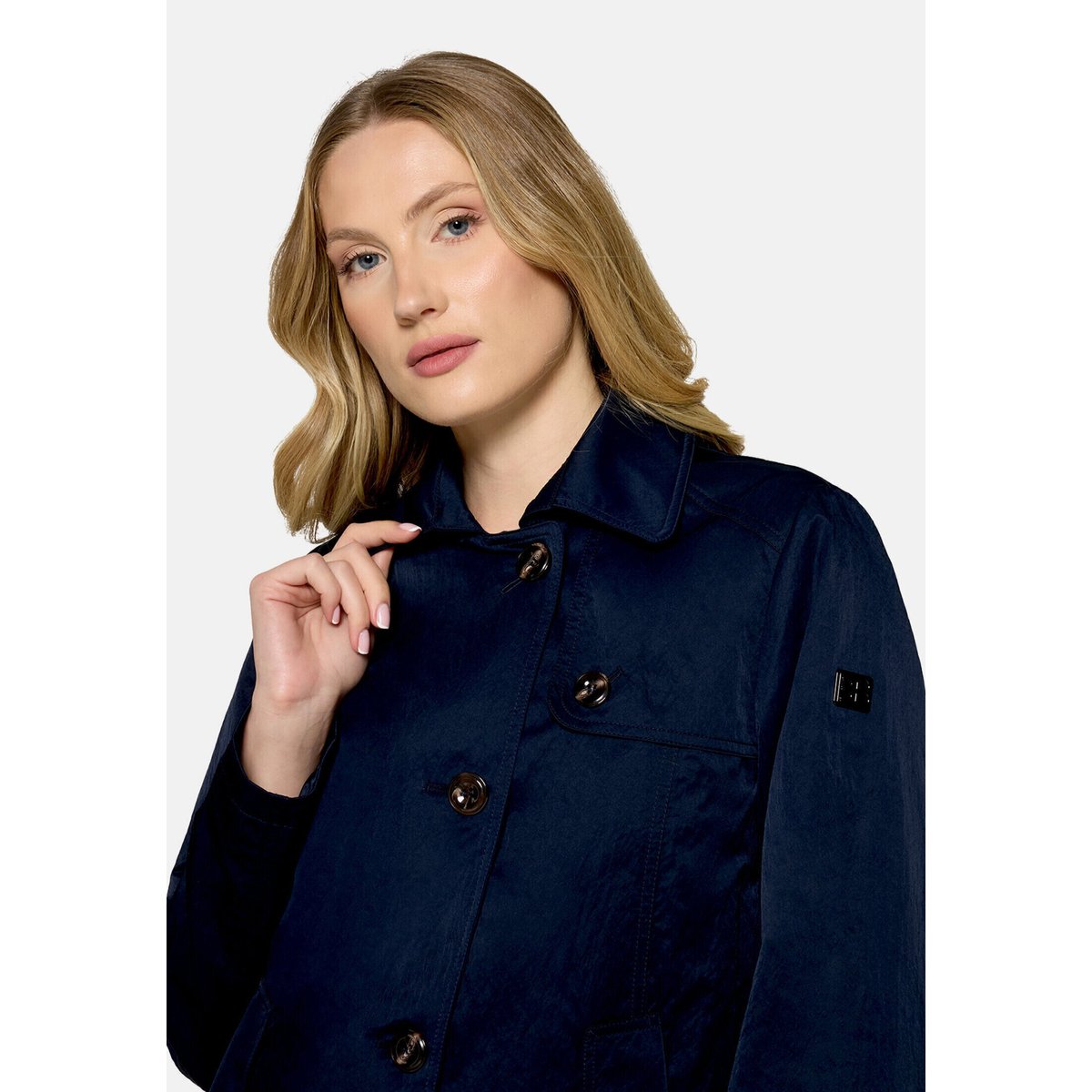Manteau court à col bleu foncé, BETTY BARCLAY