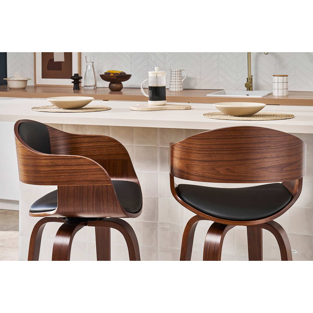 Tabouret de bar design pivotant 360° H65 cm GAO noyer / noir, MILIBOO
