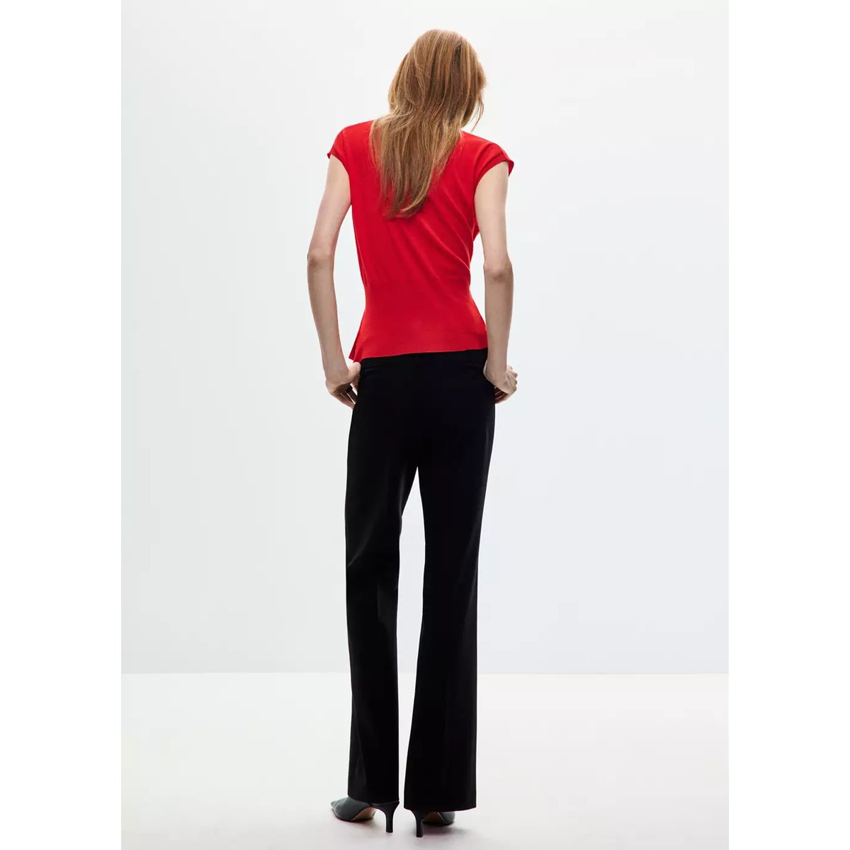 Pull en maille fine drapé rouge, MANGO