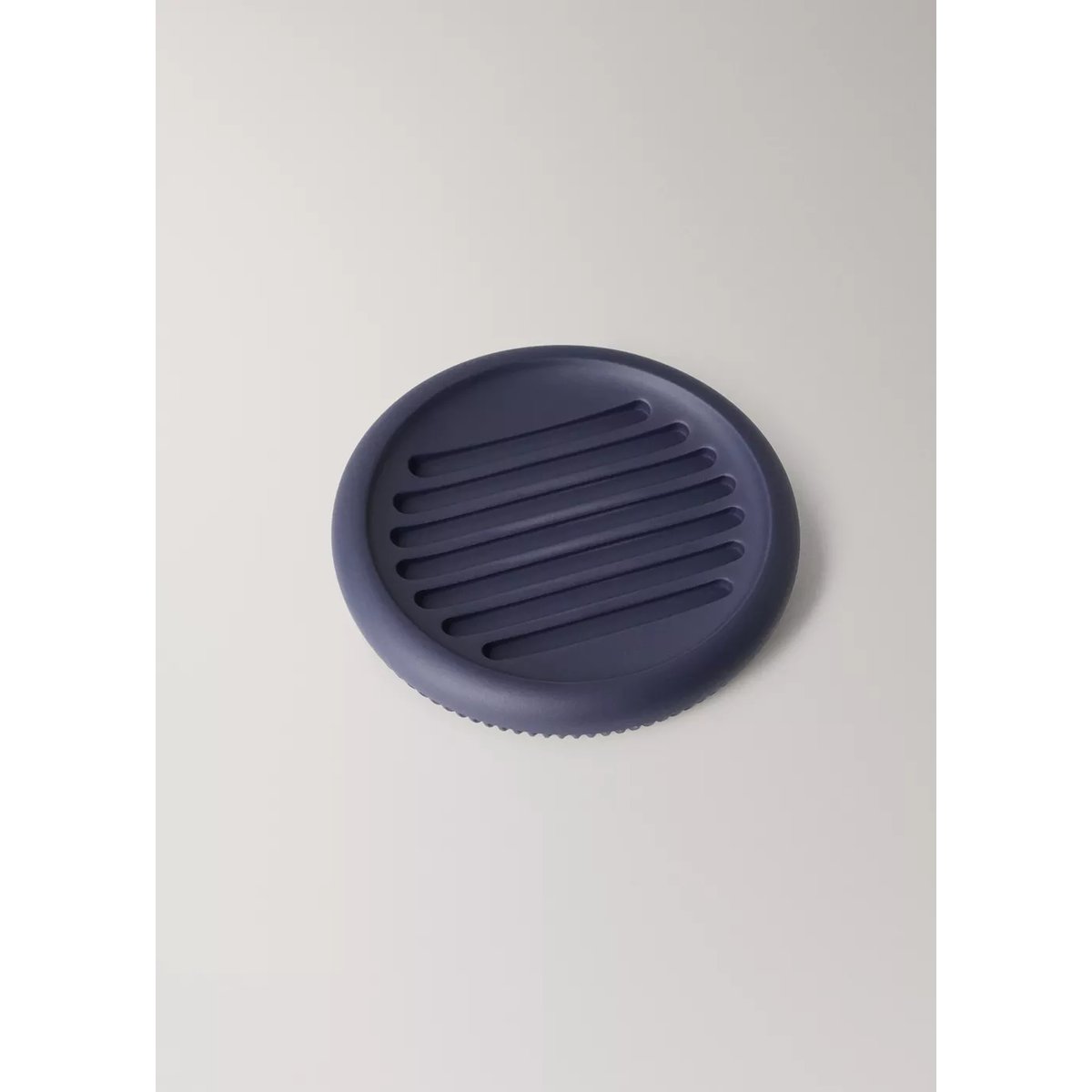 Porte-savon rayé en résine bleu, MANGO HOME