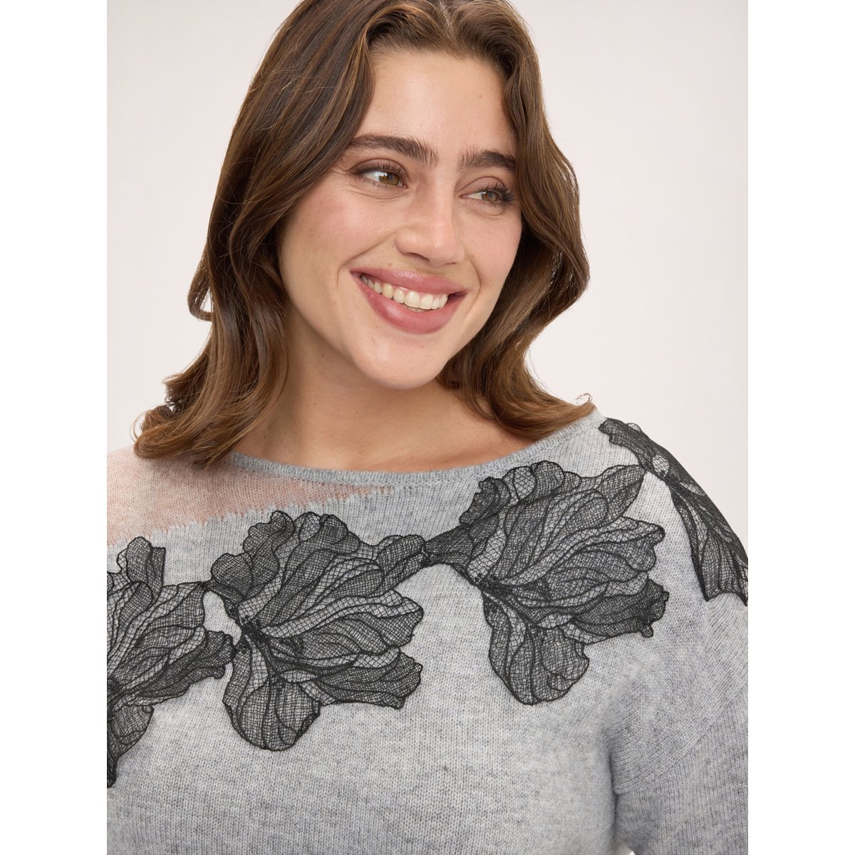 Pull avec applications florales gris, FIORELLA RUBINO