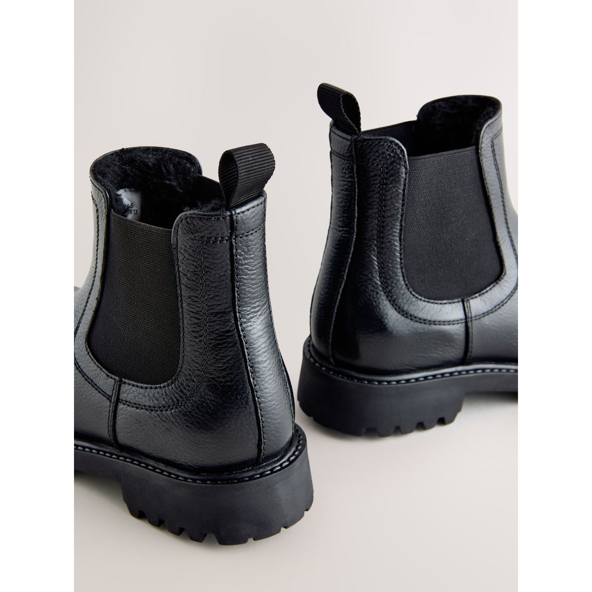 Bottines chelsea borg en cuir doublées noir, NEXT